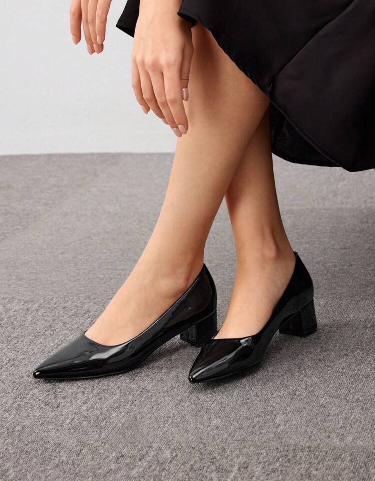 Classy - China Minimalist Point Toe Chunky