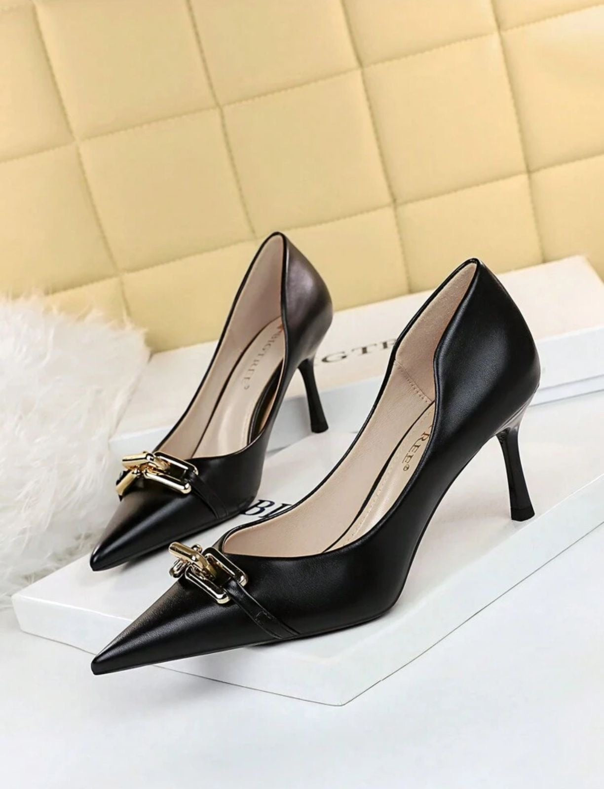 Mony - China  - Chain Decor Point Toe Stiletto Heeled Court Pumps, Fashionable Metal Chain In Smog Blue, Pure Metallic Monochrome High Heels For Women