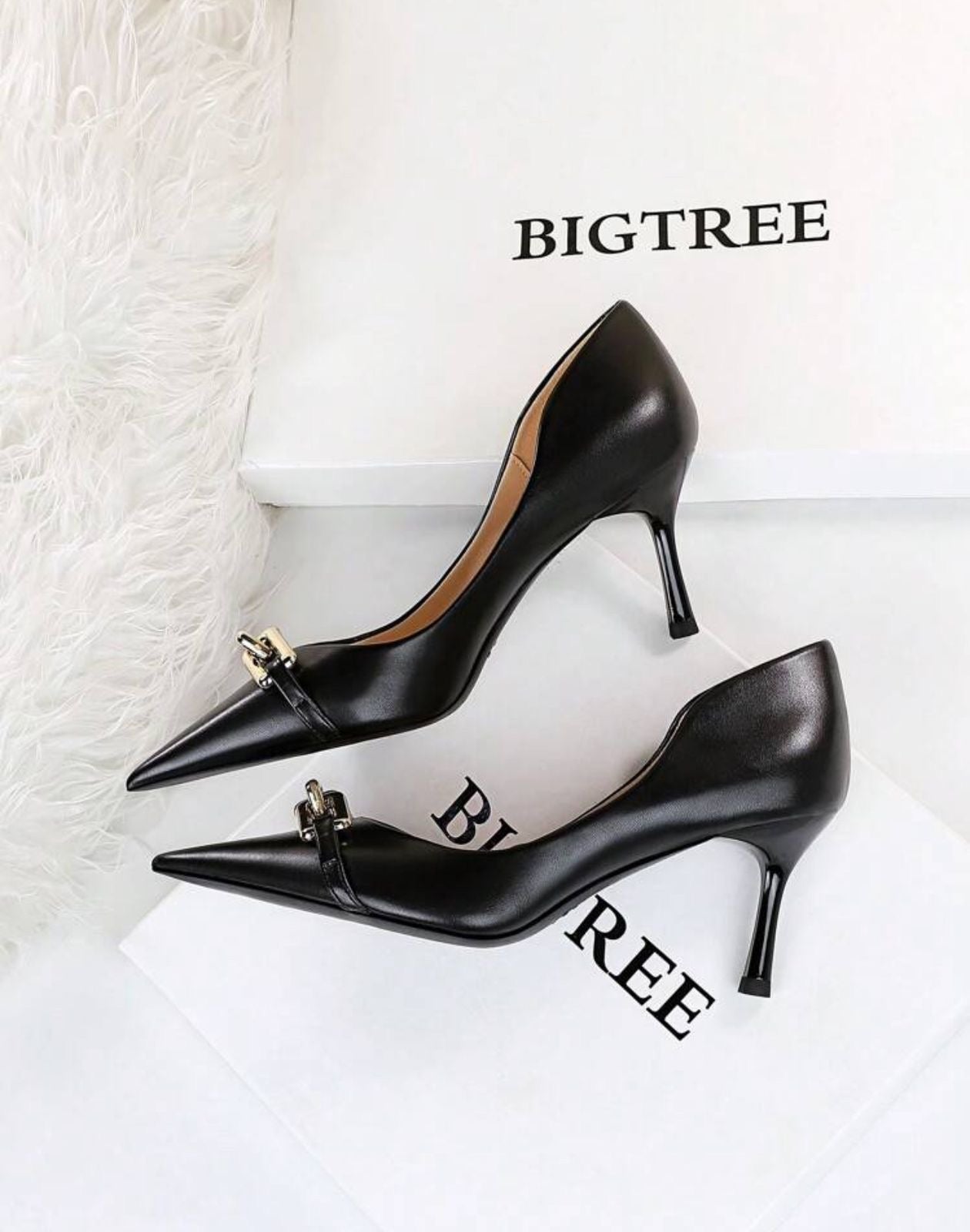 Mony - China  - Chain Decor Point Toe Stiletto Heeled Court Pumps, Fashionable Metal Chain In Smog Blue, Pure Metallic Monochrome High Heels For Women