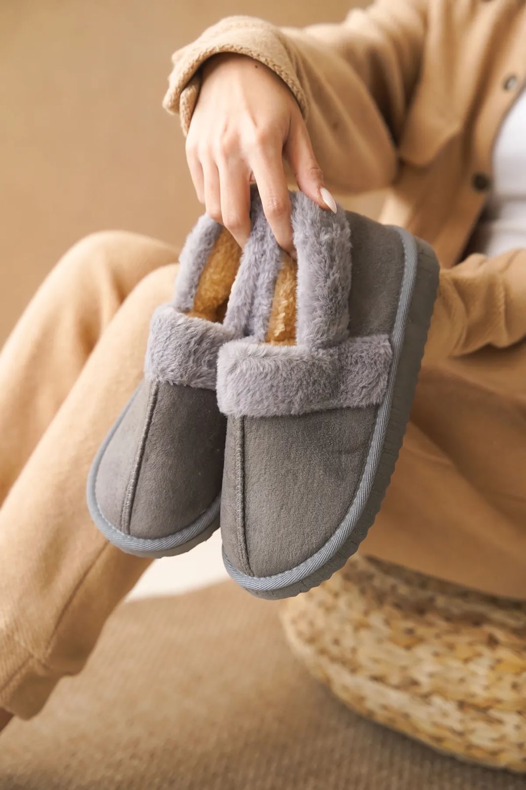 Seda -Turkish Capone Women's Slippers - Furry