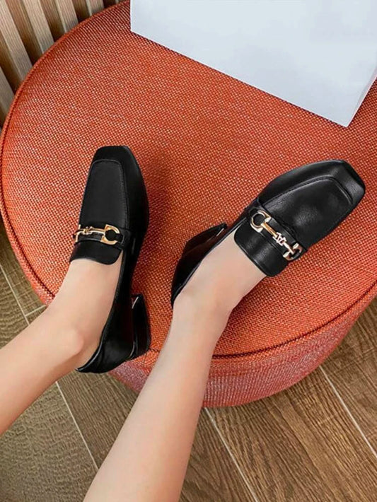 Amiroa - China Women Black Snaffle Decor Flats, Fashionable Square Toe Flat Loafers